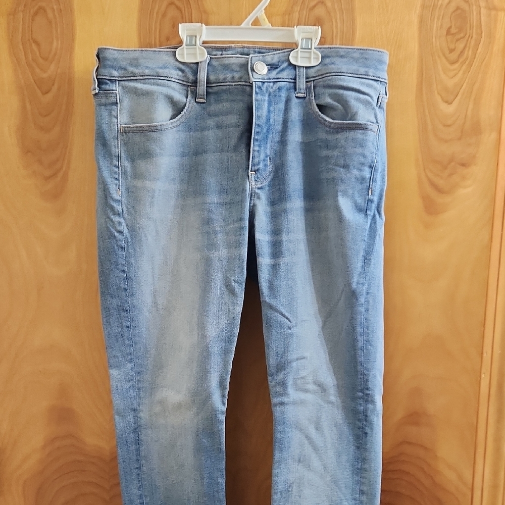 American Eagle Outfitters Women’s Slim Jeans – Faded Blue